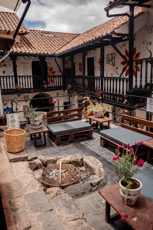 Intro Hostels Cusco Exterior photo