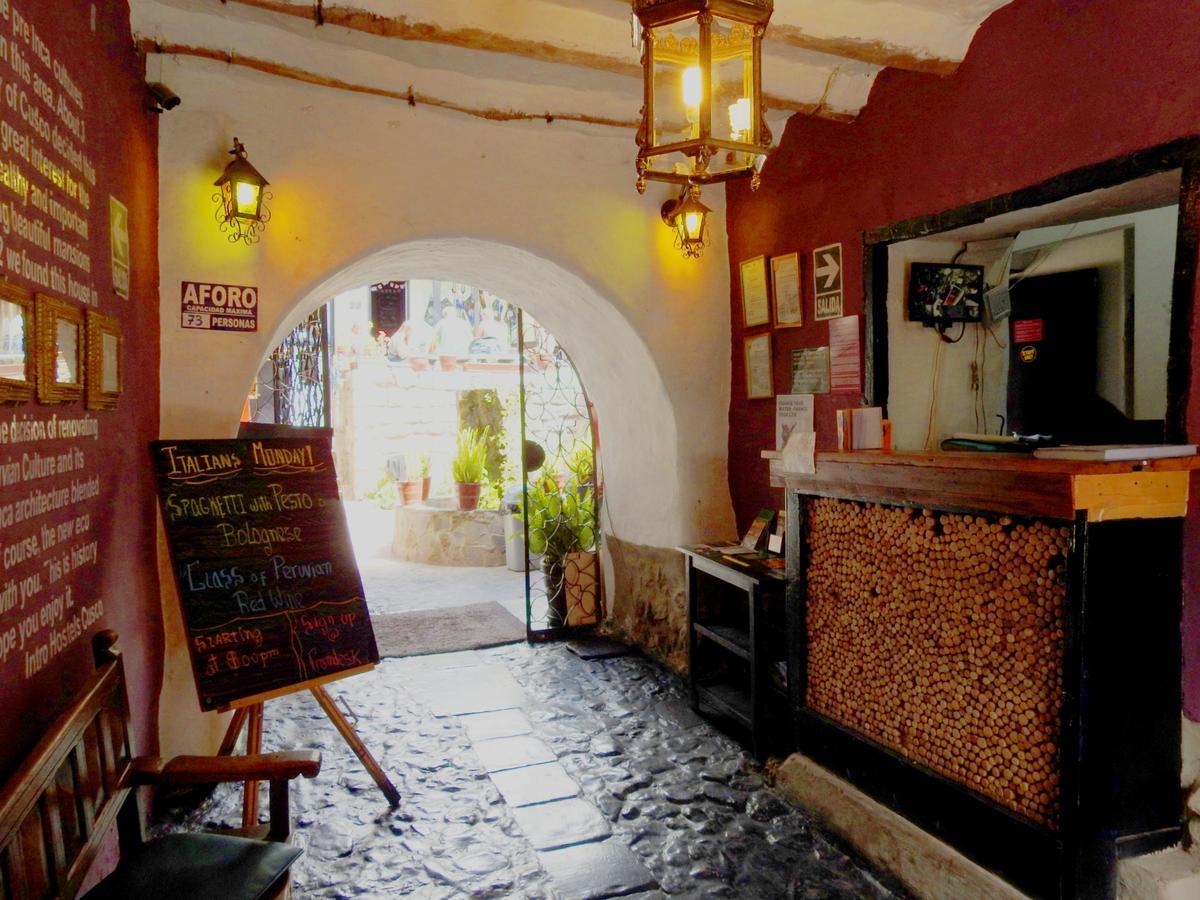 Intro Hostels Cusco Exterior photo