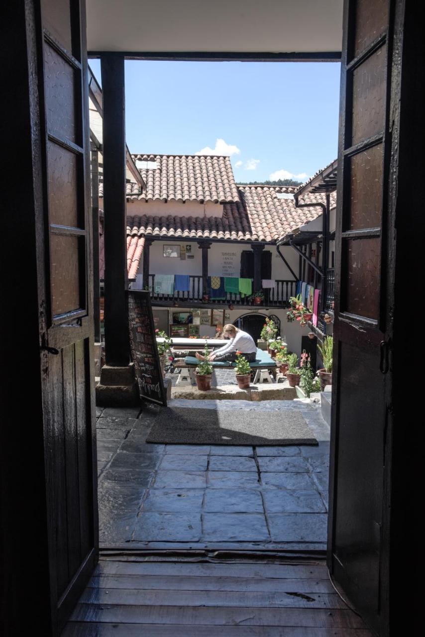Intro Hostels Cusco Exterior photo
